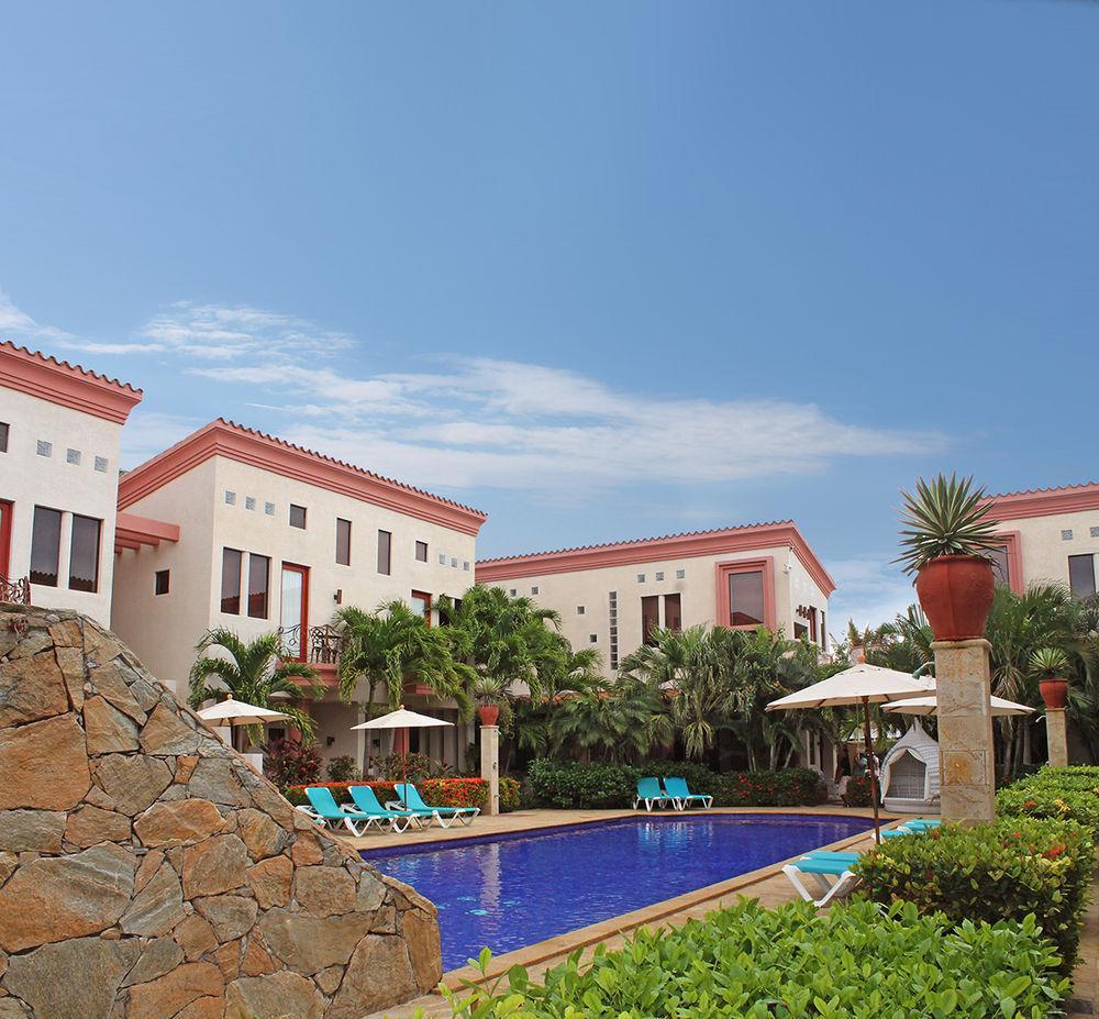 Las Sirenas Hotel And Condos West Bay Exterior foto